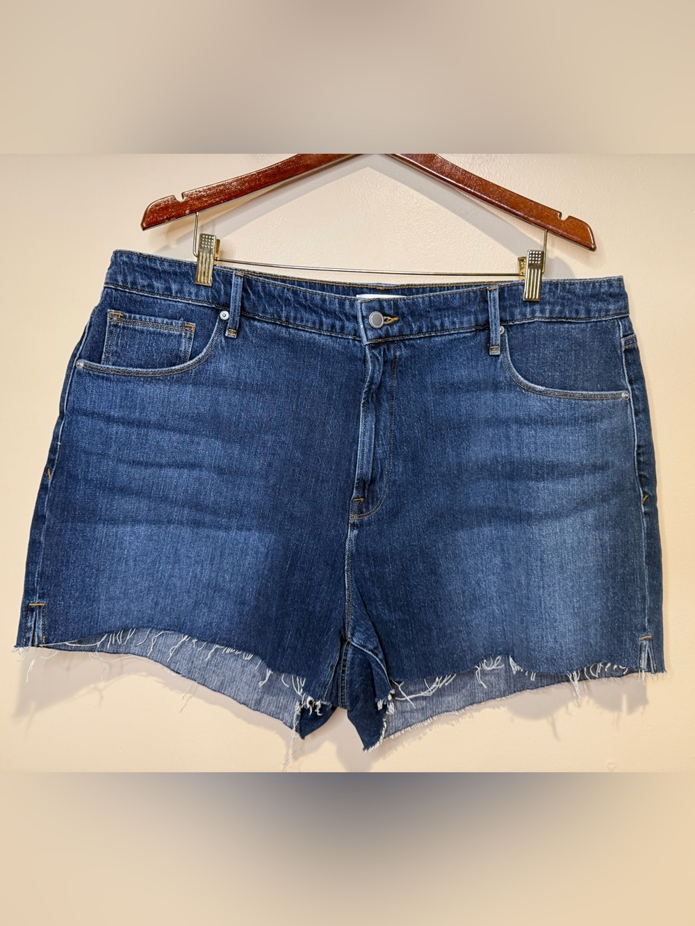 Good American Cut-off denim Shorts plus size 20